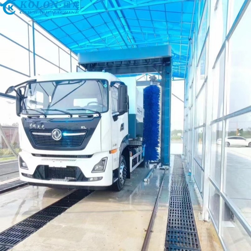 Système de lavage d'autobus électrique économe en eau avec consommation d'eau de 80L/voiture par contrôle PLC